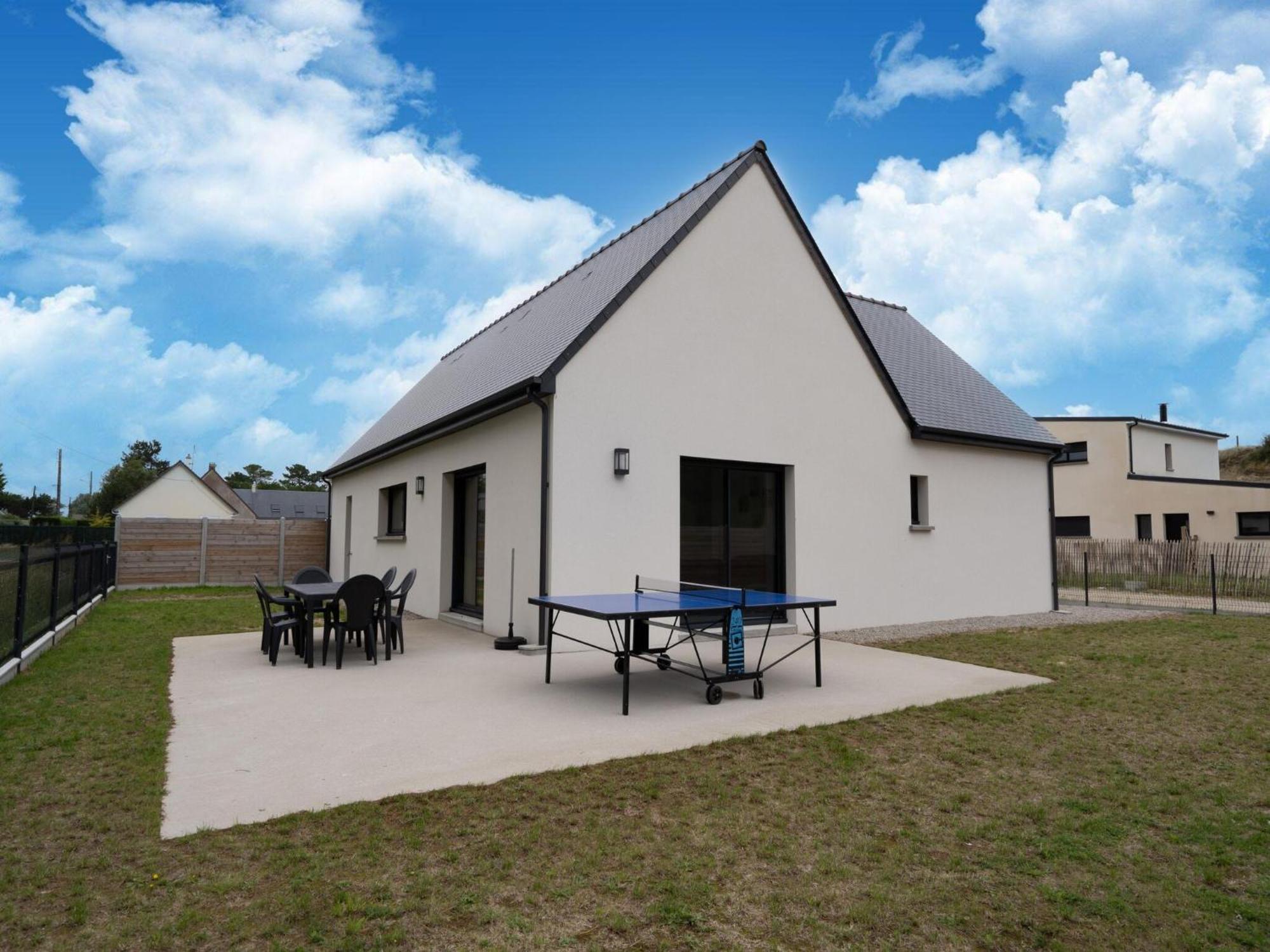 Attractive Holiday Home Near The Normandy Beach Saint-Germain-sur-Ay Екстериор снимка
