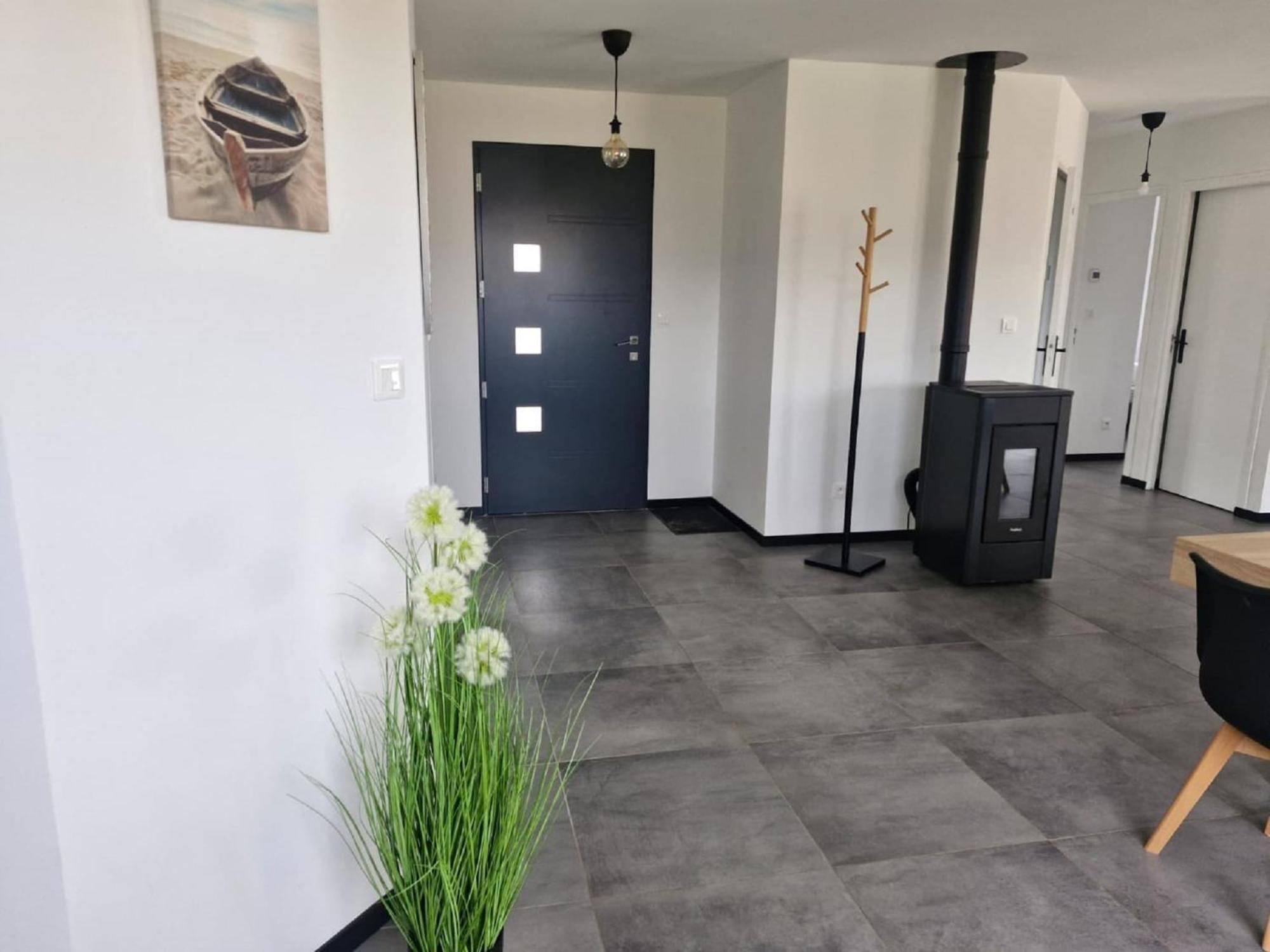 Attractive Holiday Home Near The Normandy Beach Saint-Germain-sur-Ay Екстериор снимка